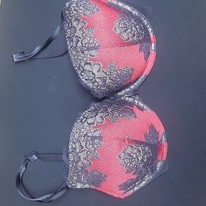 Cacique Red and Black Lace Bra.  Size 38DDD